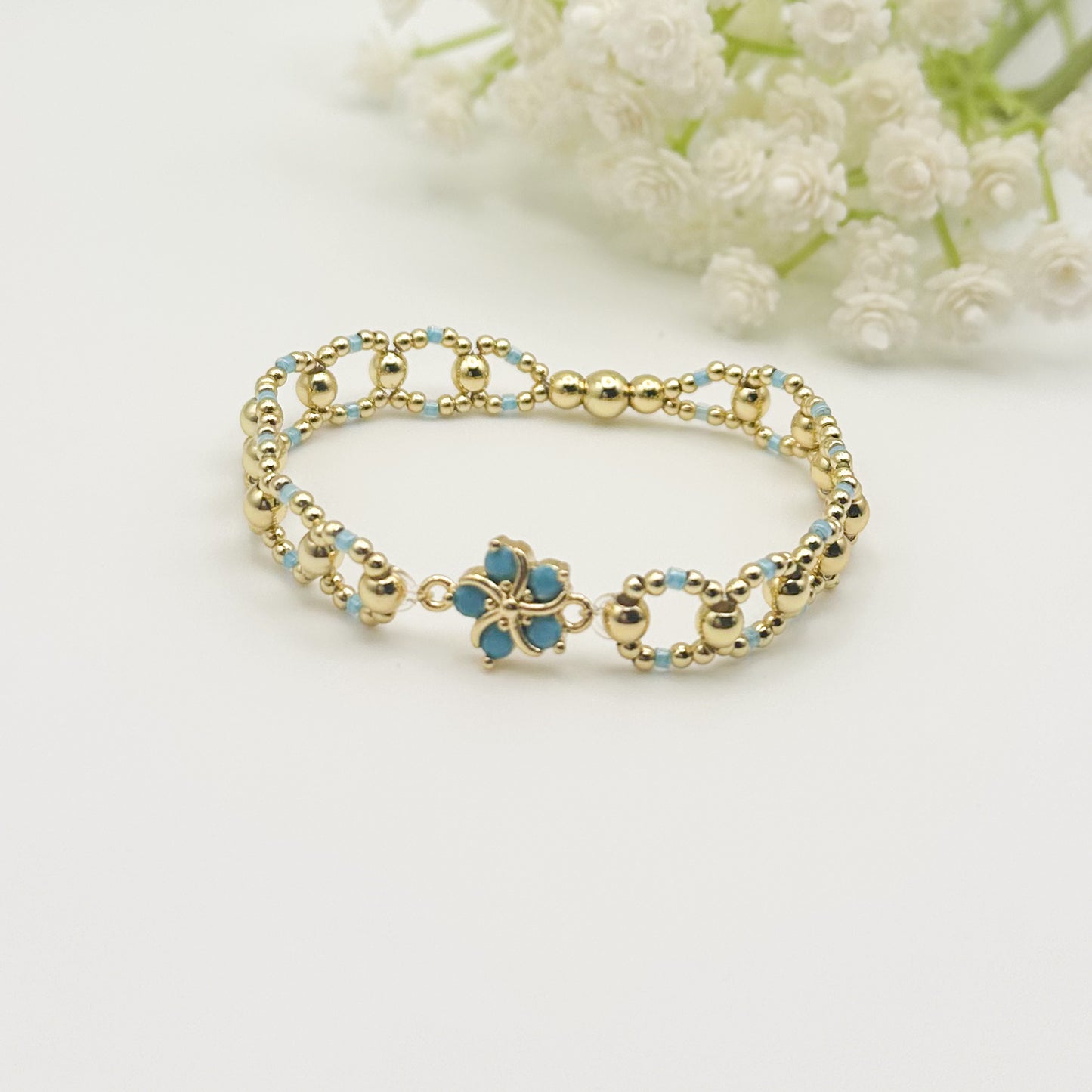 Hibiscus Flower Bracelet| 18k gold filled with pink, navy or blue and bracelets | stretch bracelet | tiny bead bracelet | beaded circle |