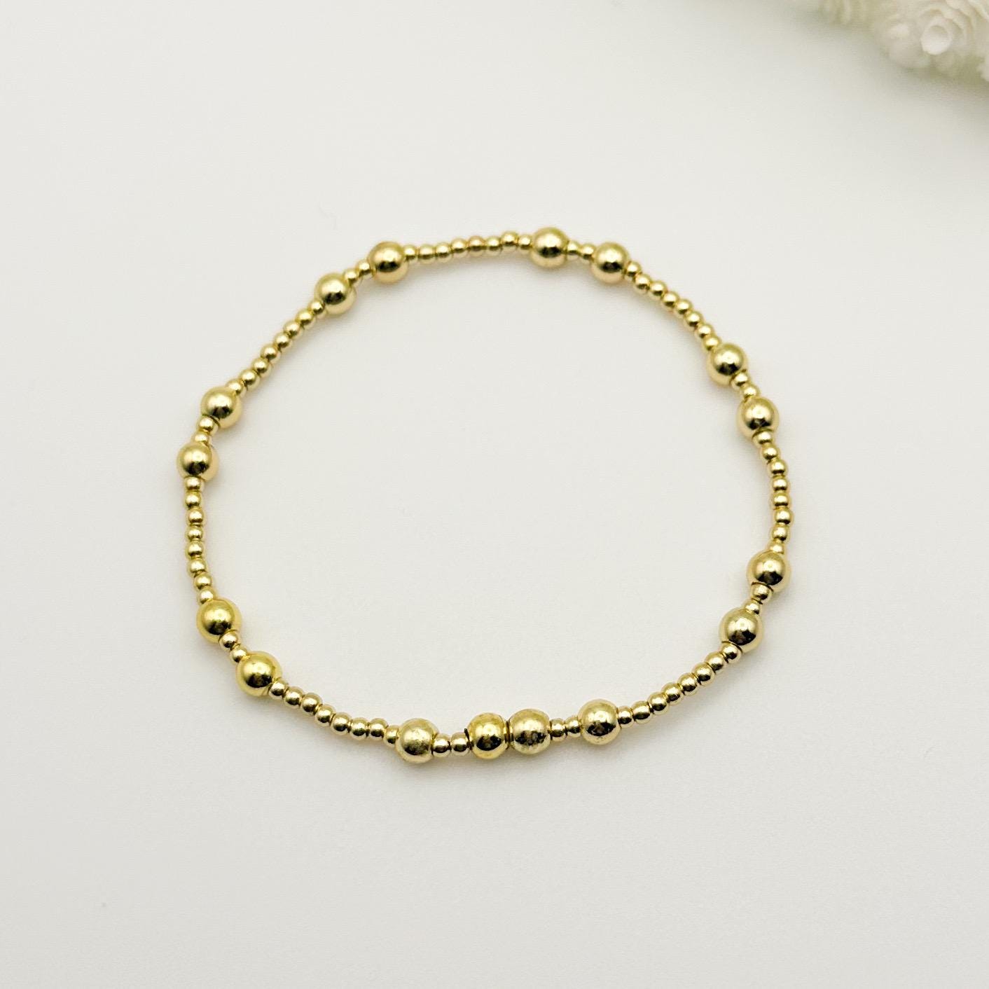 Floral blue and gold bead bracelet| 18k gold filled beads with blue porcelain beads