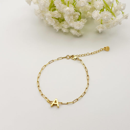 Initial Chain Bracelet | 18k gold filled Bracelet | Sliding initial bead on chain | Dainty Bracelet | summer jewelry | gift | paperclip