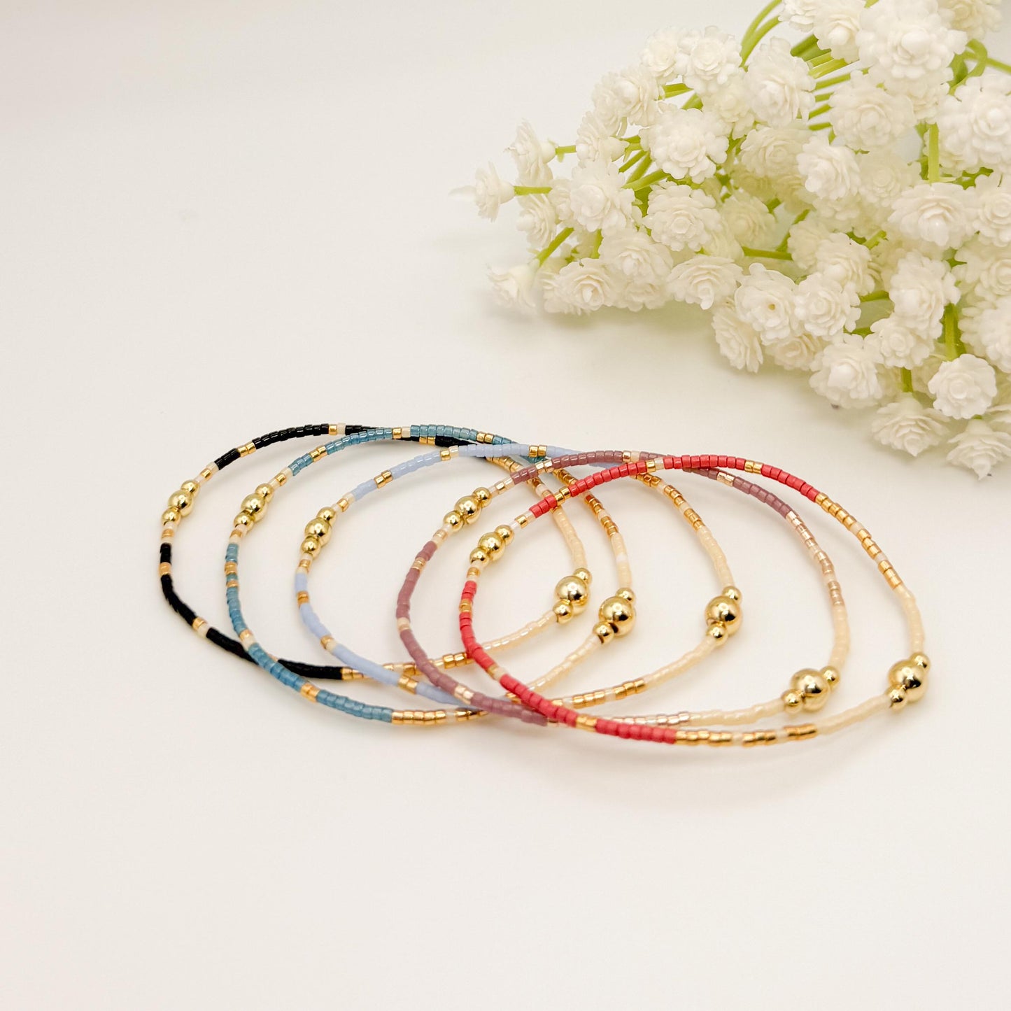 Winter seed bead stacking bracelet | 18k gold filled with colorful and gold tiny beads  | beaded stretch bracelet  | seed bead | elegant