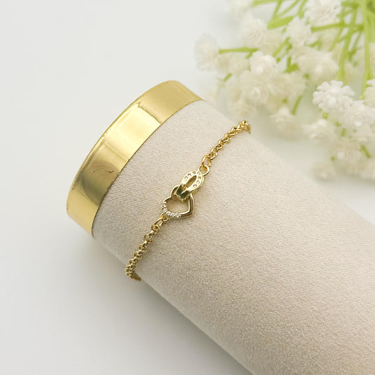 18k Gold Filled Bracelet with Heart Clasp – Dainty Everyday Chain Bracelet, Interlocking Heart Jewelry, Minimalist Gold Chain, Gift for Her