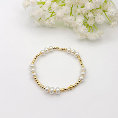 Shells & Pearls | 18k gold filled Seashell Pearl Bracelet stack | Seashell bracelet | Pearl bracelet | beachy bracelet stack | Summer