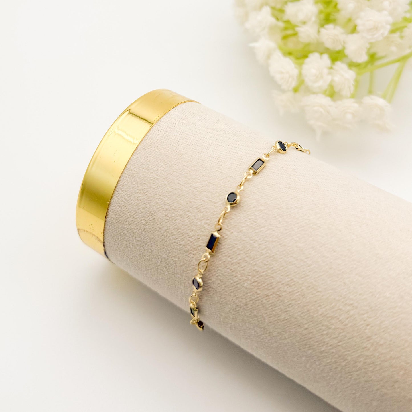 Black Stone Chain Bracelet | 18k gold filled Bracelet | gold chain with black gemstone | Dainty Bracelet | summer jewelry | gift for her