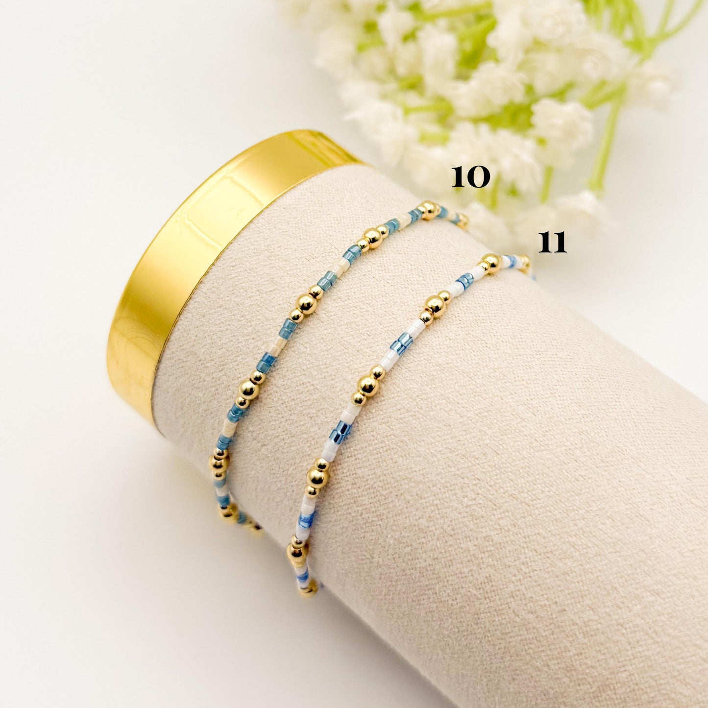 Dainty seed bead stacking bracelet | 18k gold filled with colorful tiny beads | beaded stretch bracelet | seed bead | stackable stretch |mix
