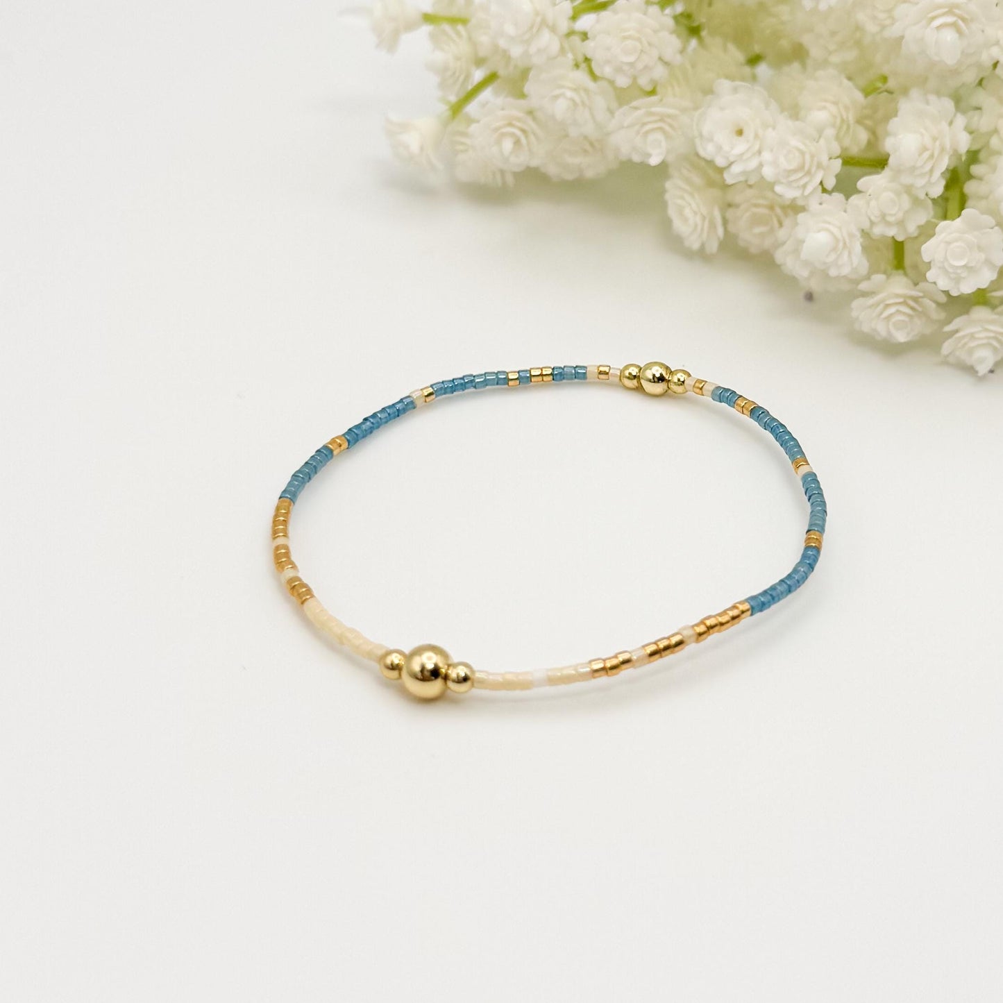 Winter seed bead stacking bracelet | 18k gold filled with colorful and gold tiny beads  | beaded stretch bracelet  | seed bead | elegant