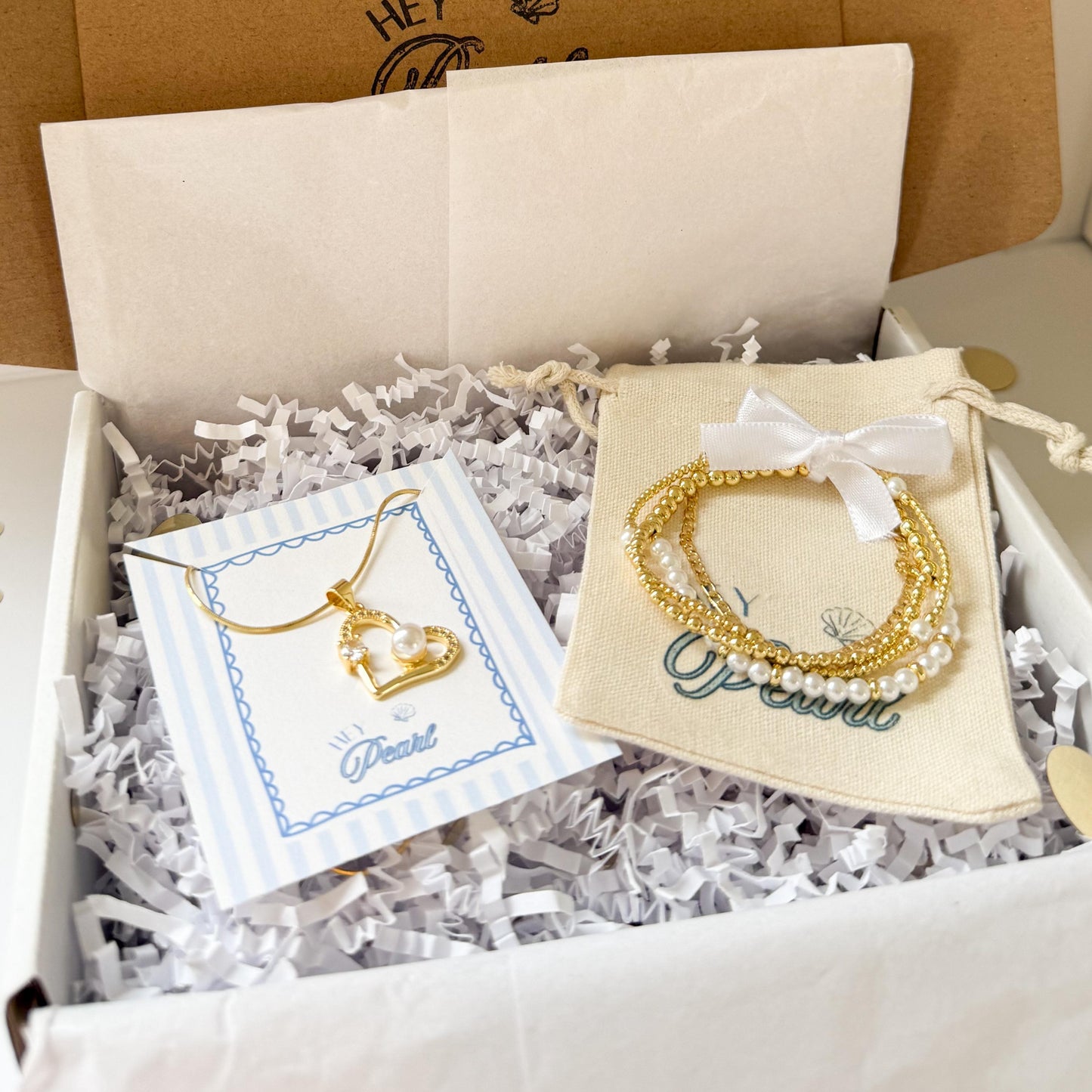 Pearl Set Gift Box | Gold and Pearl Bracelet | 18k Gold Filled Stretch Bracelet | Christmas gift | Heart Necklace | Gift set