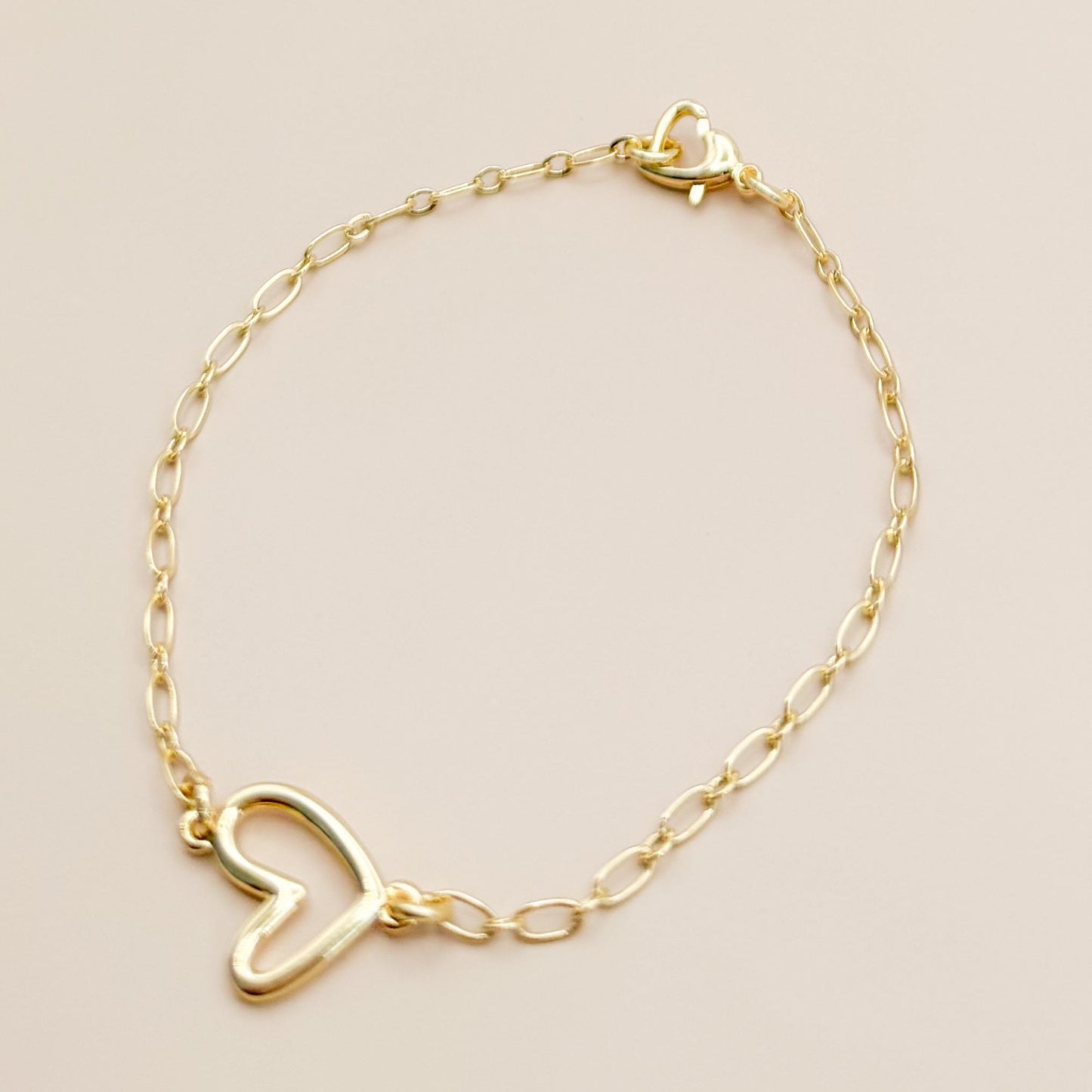 Pearl and Heart Stack | 18k gold filled with Pearl Beads and Heart Chain Bracelet |Beaded Stretch Bracelet | Chain