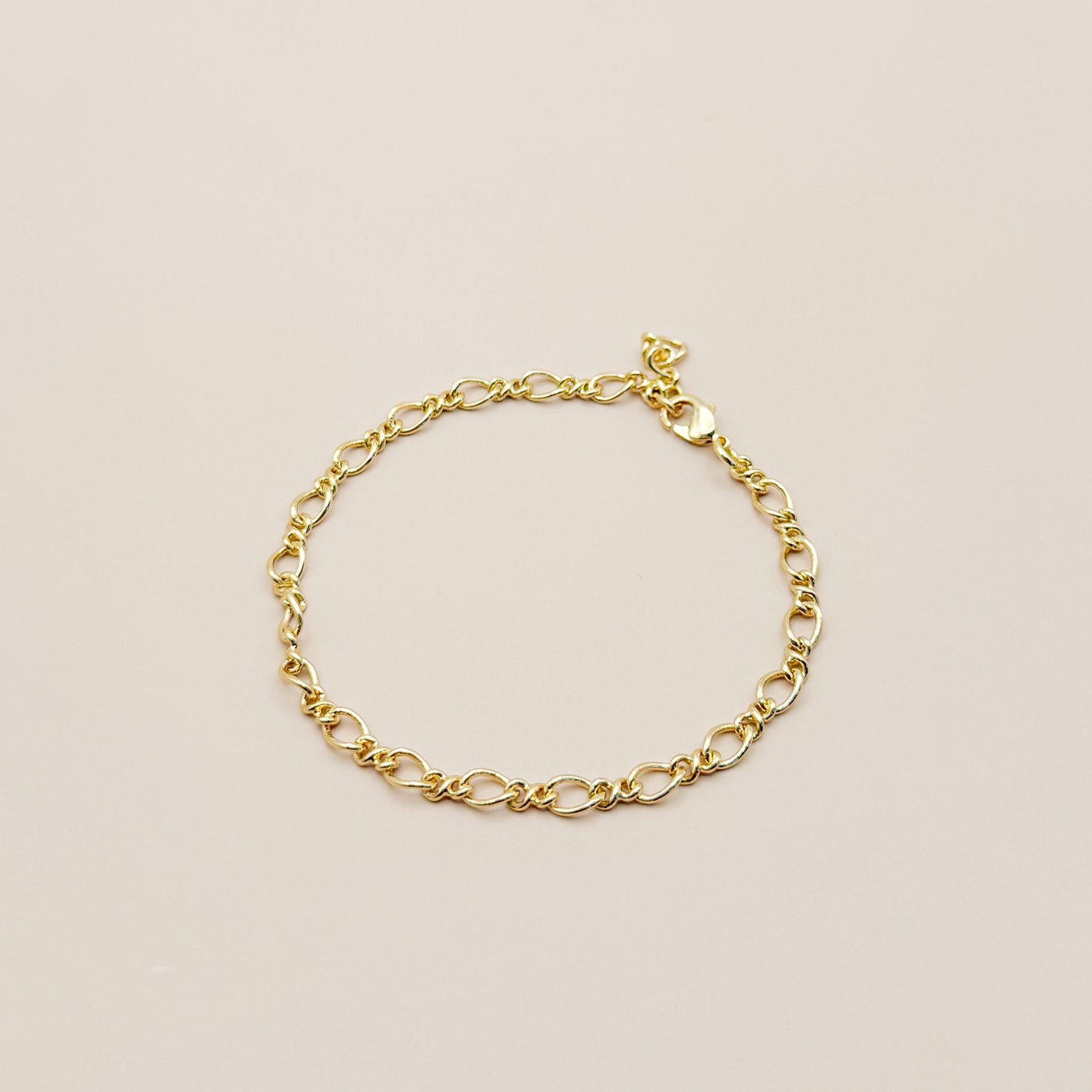 Timeless Stack | 18k gold filled with Navy Diamond Shape Beads and Jasper Stone |Beaded Stretch Bracelet | Vintage Bead| Chain | Chunky Gold