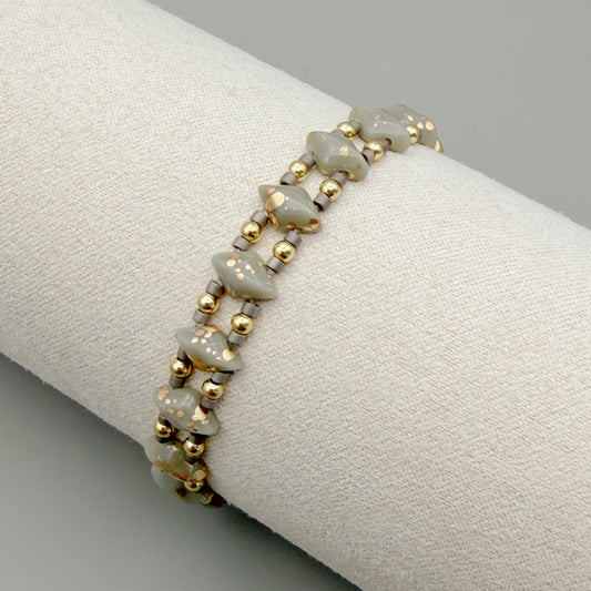 Misty Bracelet | 18k Gold Filled with Grey Diamond Shape Bead and Grey Seed Bead | Link Design | Beaded Stretch Bracelet | Dainty Bracelet |