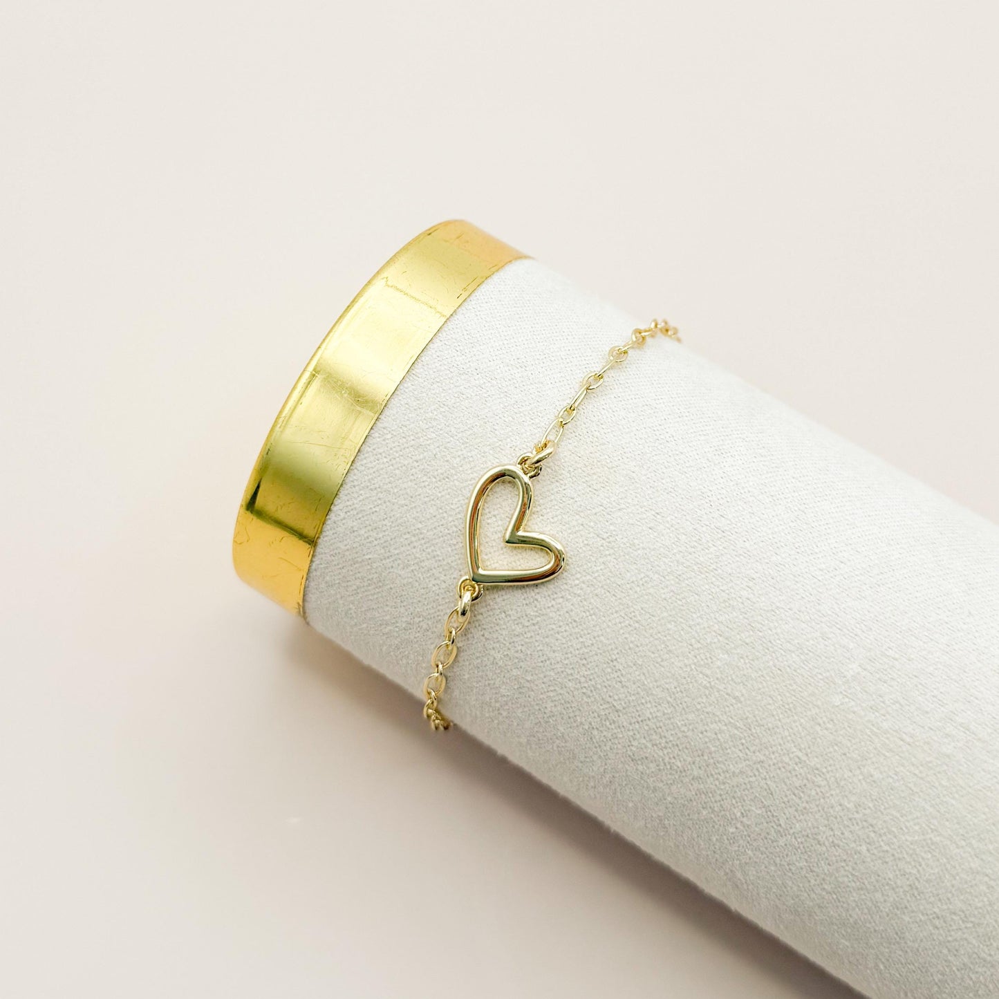 Pearl and Heart Stack | 18k gold filled with Pearl Beads and Heart Chain Bracelet |Beaded Stretch Bracelet | Chain