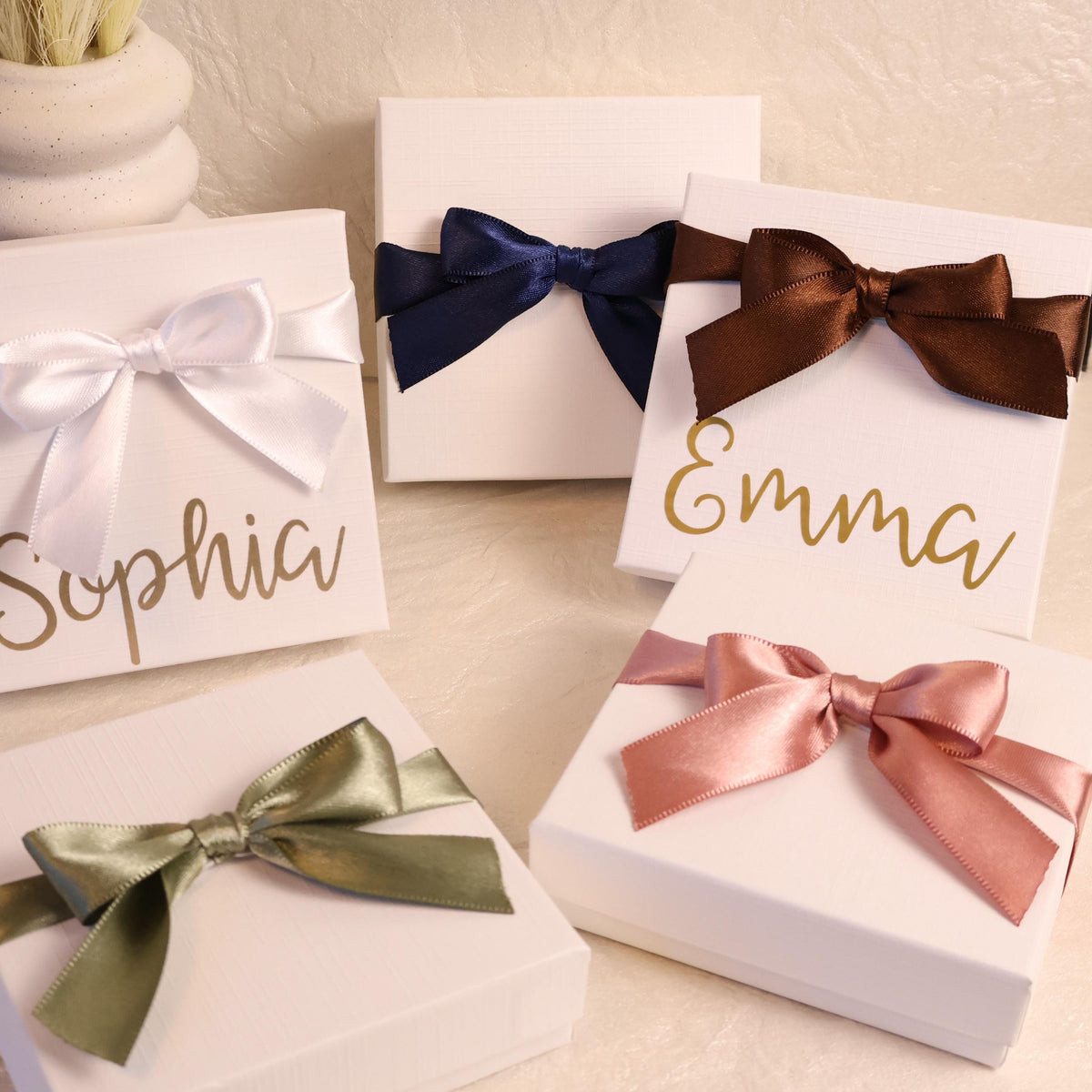 Personalized Jewelry Box Custom Name Gift Bridesmaid Proposal Present Wedding Party Favor Keepsake Container Gold Script Monogram Gift Box