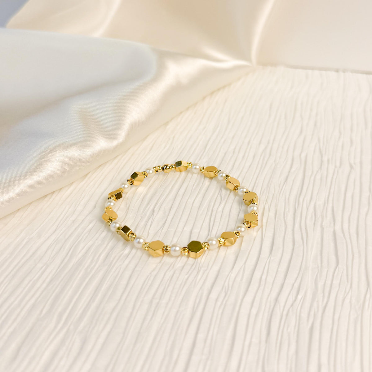 Pealry | 18k Gold Filled with Pearls Bracelet Stack | Beaded Stretch Bracelet | Dainty bead | Gift Set | Gift for Daughter