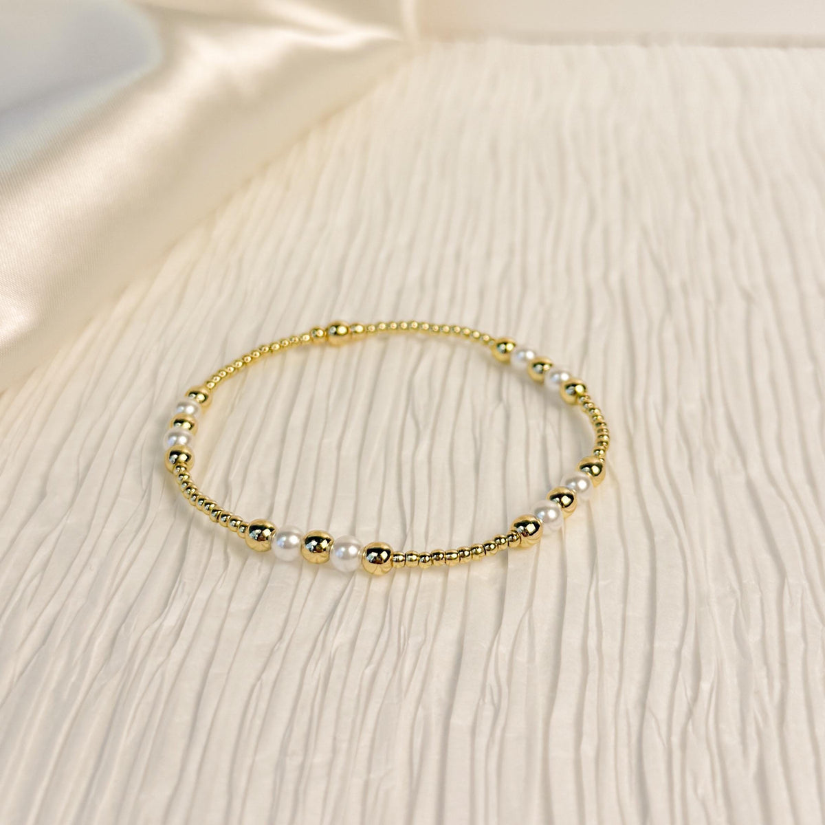 Pealry | 18k Gold Filled with Pearls Bracelet Stack | Beaded Stretch Bracelet | Dainty bead | Gift Set | Gift for Daughter
